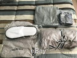 United Airlines Polaris Business Class Full Kit + EXTREMELY RARE Pajama