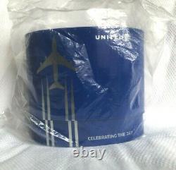 Collectible United Polaris Business Class Amenity Kit- Blue Tin Edition Limitée