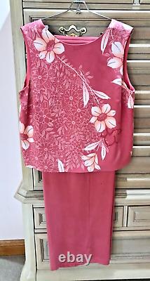 Ensemble costume comprenant un chemisier rose Tommy Bahama et un pantalon Capri, taille L, d'une valeur de 220 $.