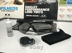 Oakley Si M Frame 2.0 Noir Mat Gris Frapper Avec USA Sac + Anti Fog Kit + Sangle