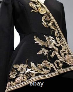 Personnaliser ensemble 2 pièces costume noir orné de lourdes broderies dorées pour un mariage ou un cocktail
