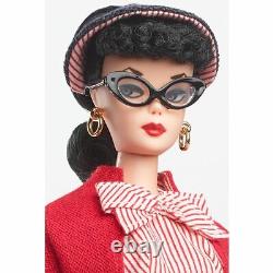 Poupée Barbie, Veste Rouge Et Lunettes De Vue